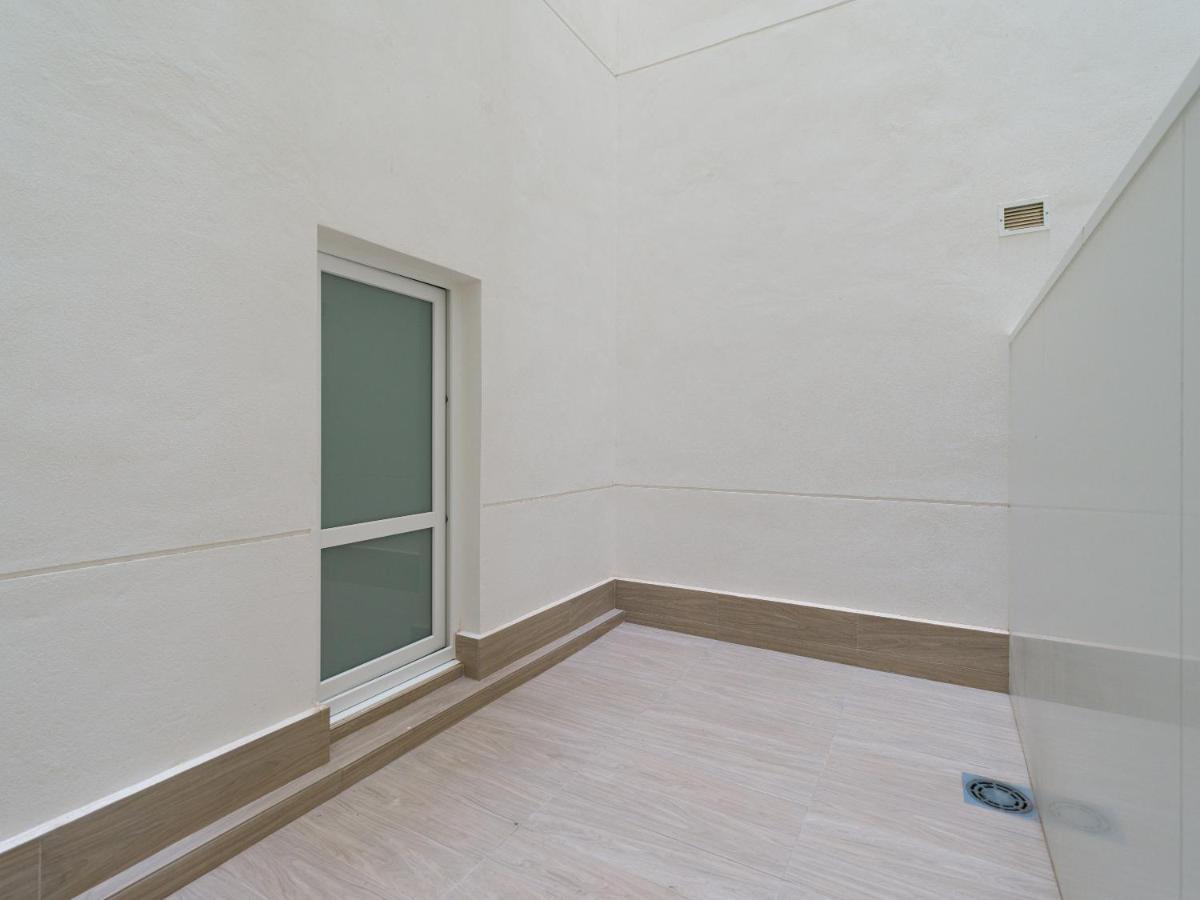 Homeforguest Modern Apartment In Las Canteras With Parking Las Palmas / Gran Canaria Exterior foto